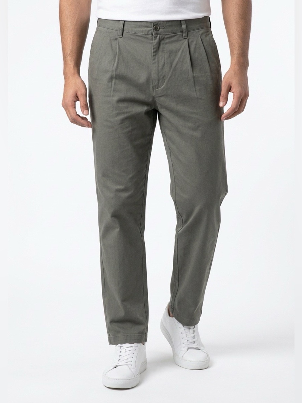 Harbor Bay Pleated Chinos in Olive